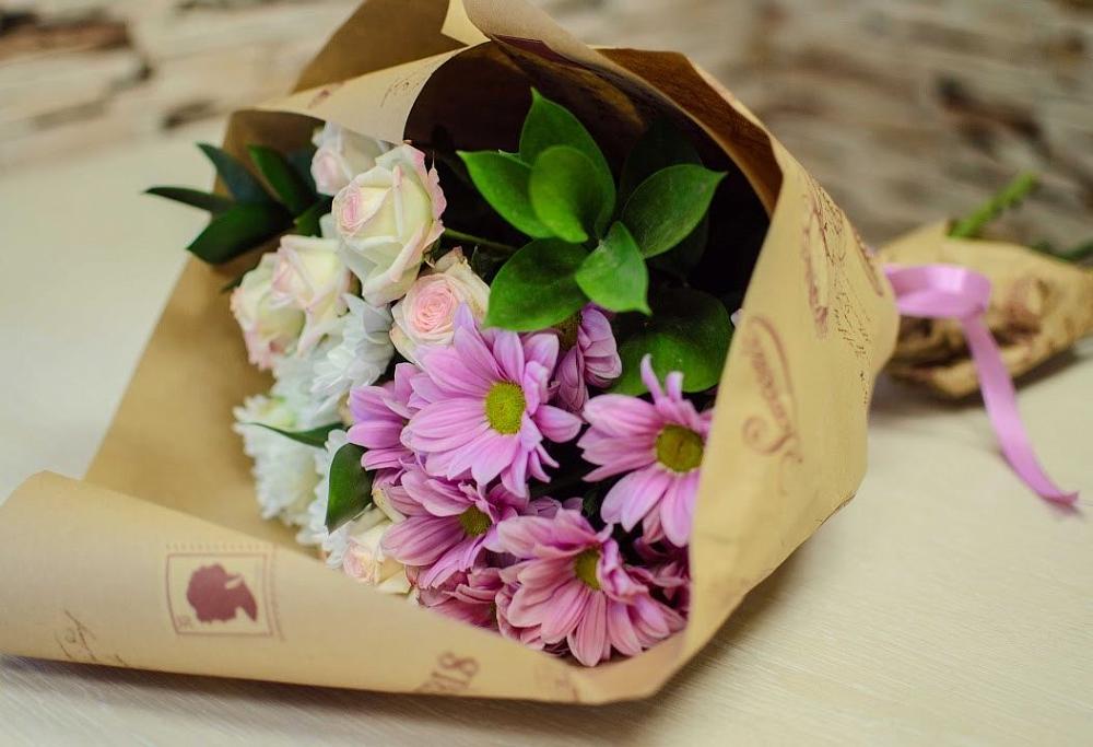 Букет цветов из: Розы и Хризантемы в Малое Карасево