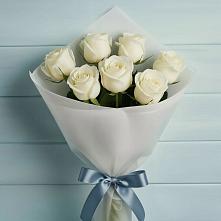 Букет 7 Белых роз Эдлесс Лав в Малое Карасево