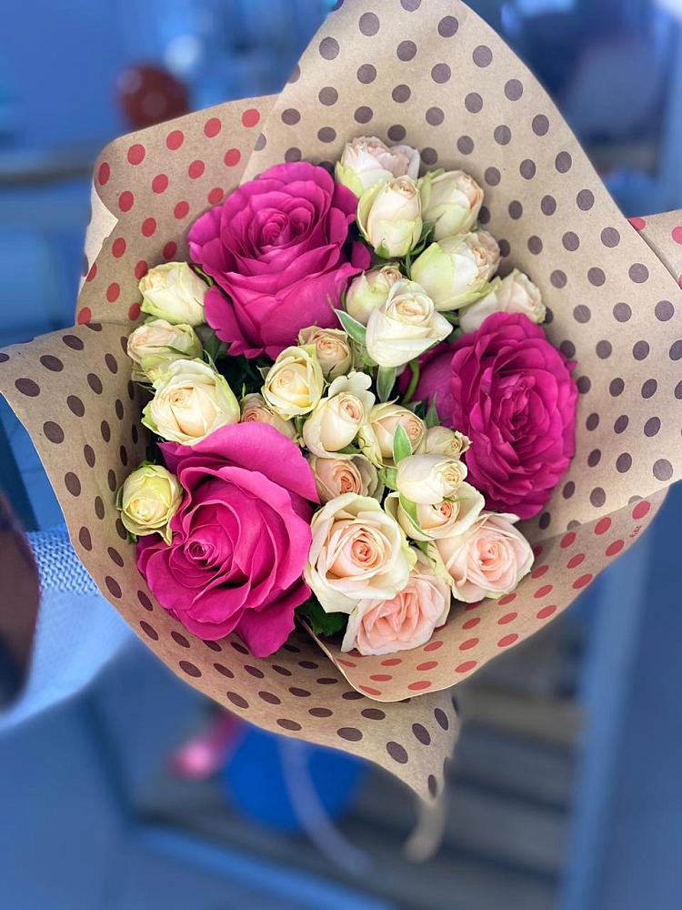 Букет цветов из: Розы в Малое Карасево