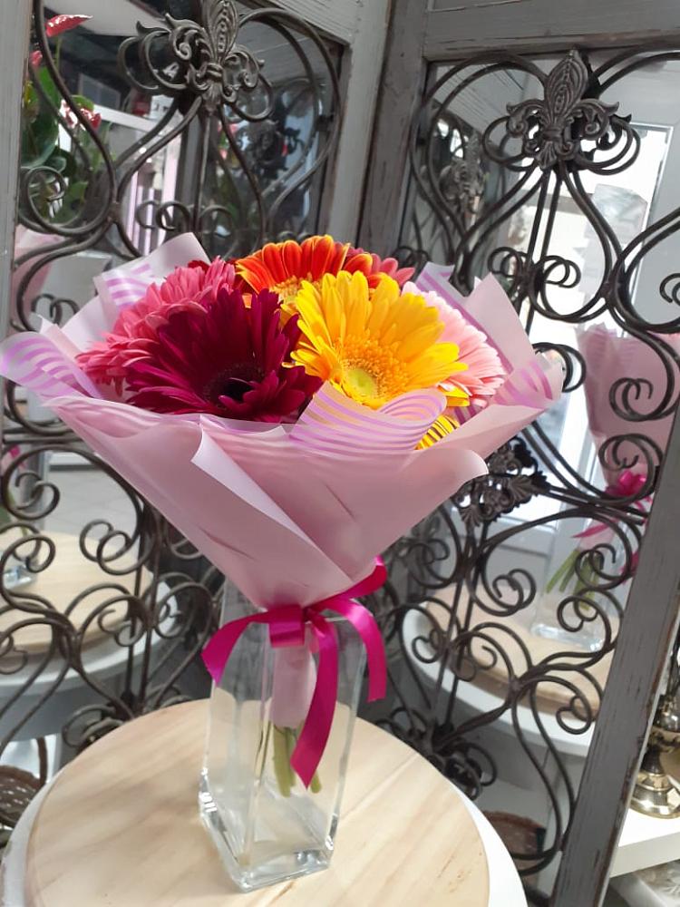 Букет цветов из: Герберы в Малое Карасево