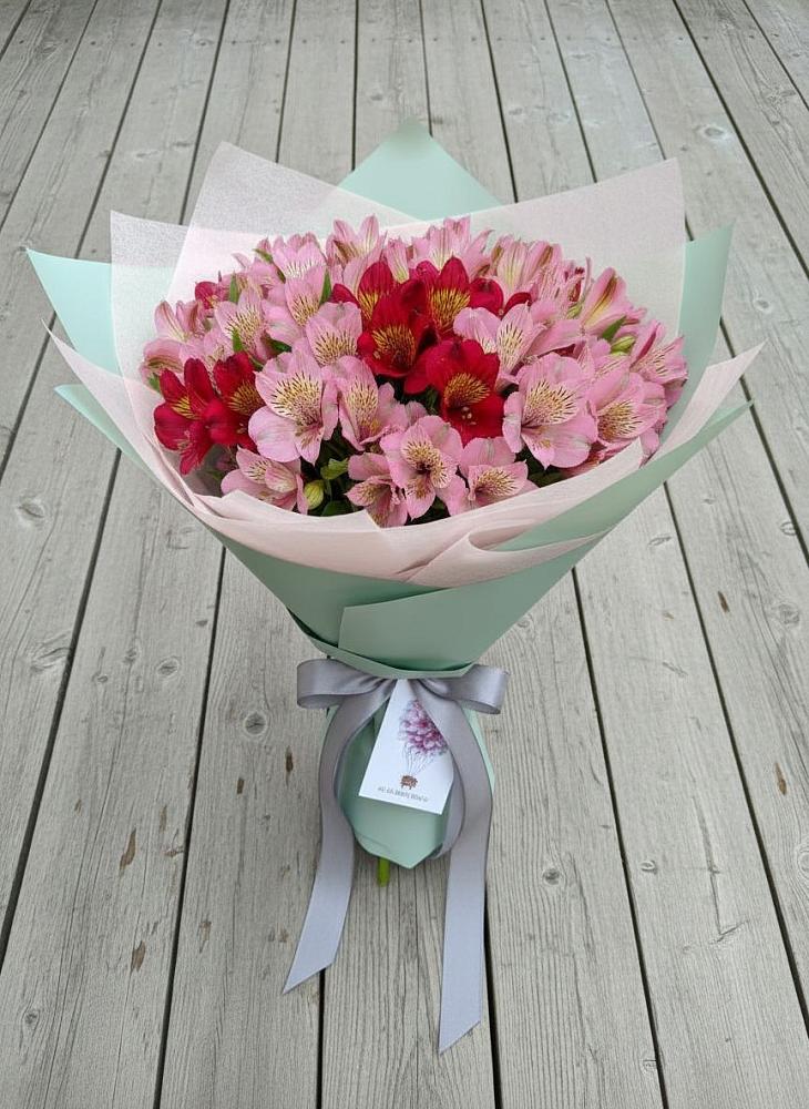 Букет цветов из: Альстромерии в Малое Карасево