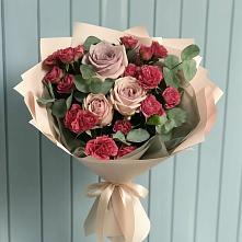 Букет цветов из:  Гвоздики и Розы в Малое Карасево