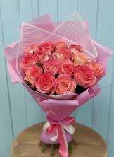Букет 15 Розовых роз Равель в Малое Карасево