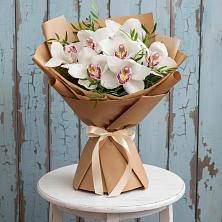 Букет цветов из:  Орхидеи и Розы в Малое Карасево